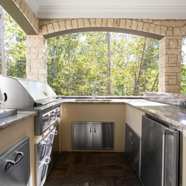 shutterstock_2498828177-1920w